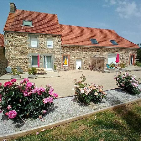 La Ferme d' Emerentine Bacilly Exterior foto