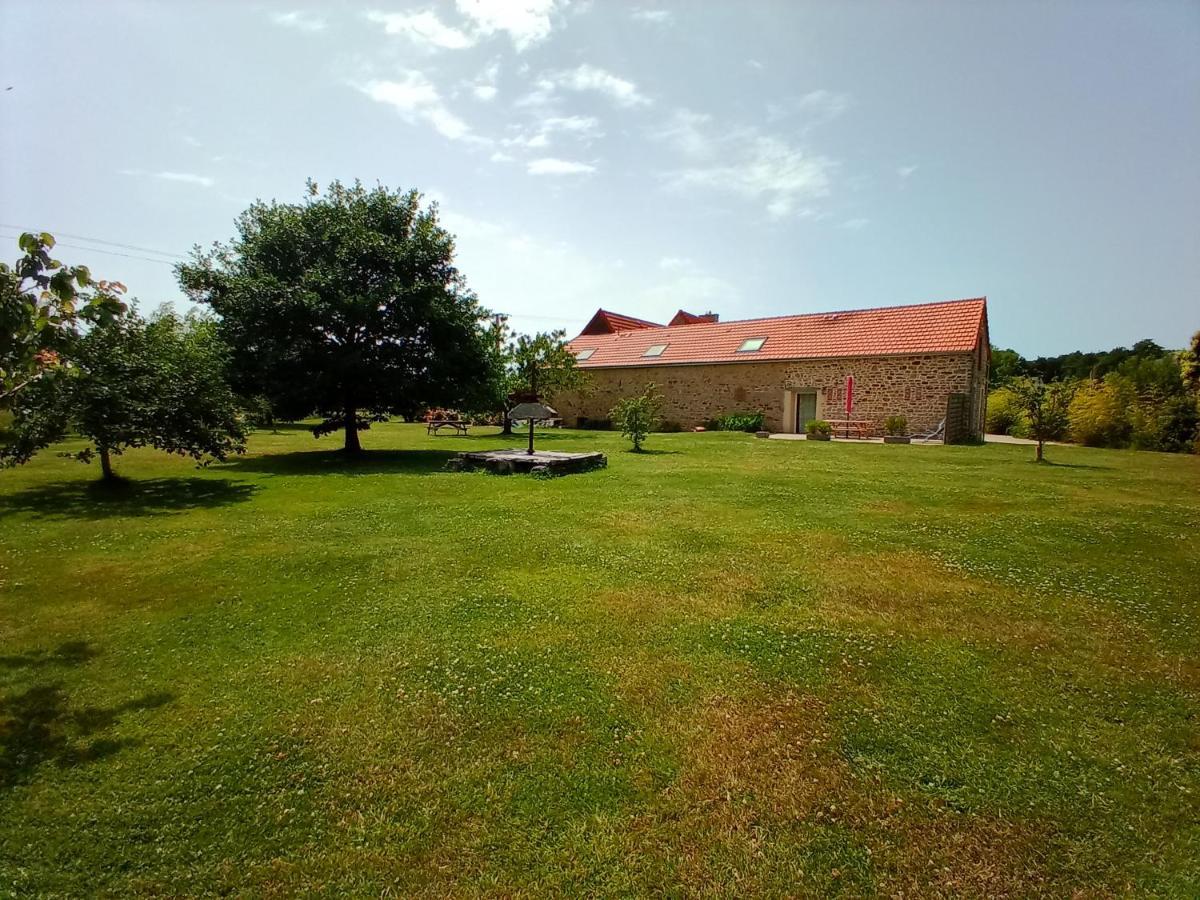La Ferme d' Emerentine Bacilly Exterior foto